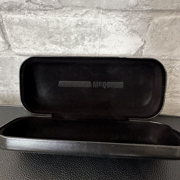 MCQ Alexander McQueen MQ0204S Sunglasses - Picture 5 of 16